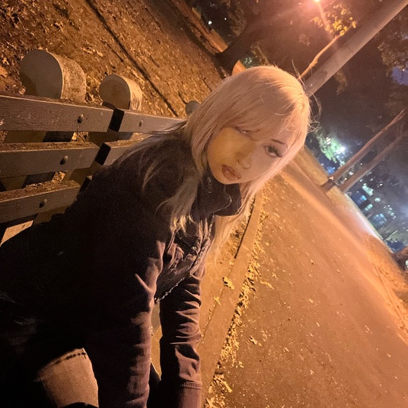 Meet your Posher, Victoria - Picture 1 of 1